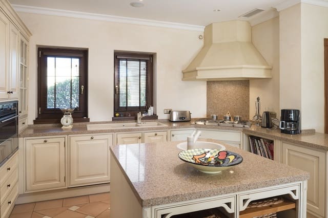 5 camera da letto Villa in vendita in Sotogrande Alto, San Roque con piscina garage - 2.300.000 € (Rif: 7076487)