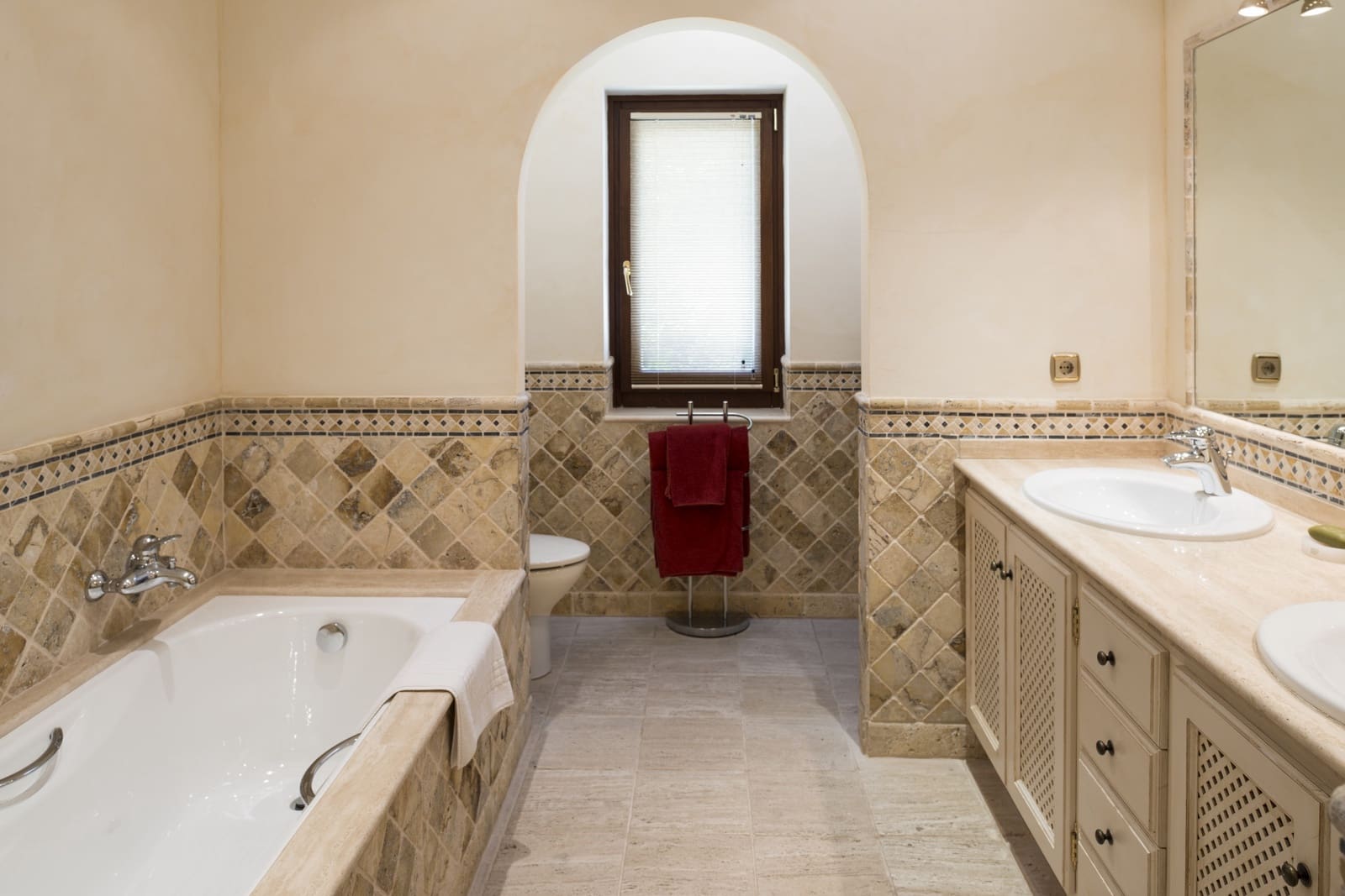 5 sypialnia Willa na sprzedaż w Sotogrande z basenem garażem - 2 300 000 € (Ref: 7076487)