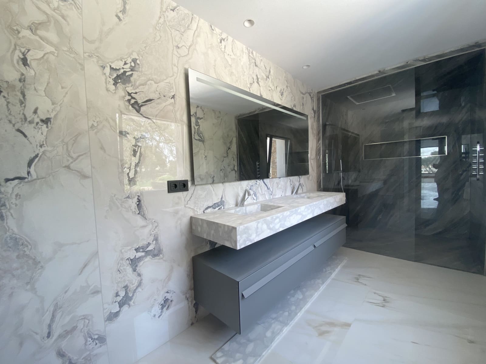 6 bedroom Villa for sale in Sotogrande with pool garage - € 4,500,000 (Ref: 7495830)