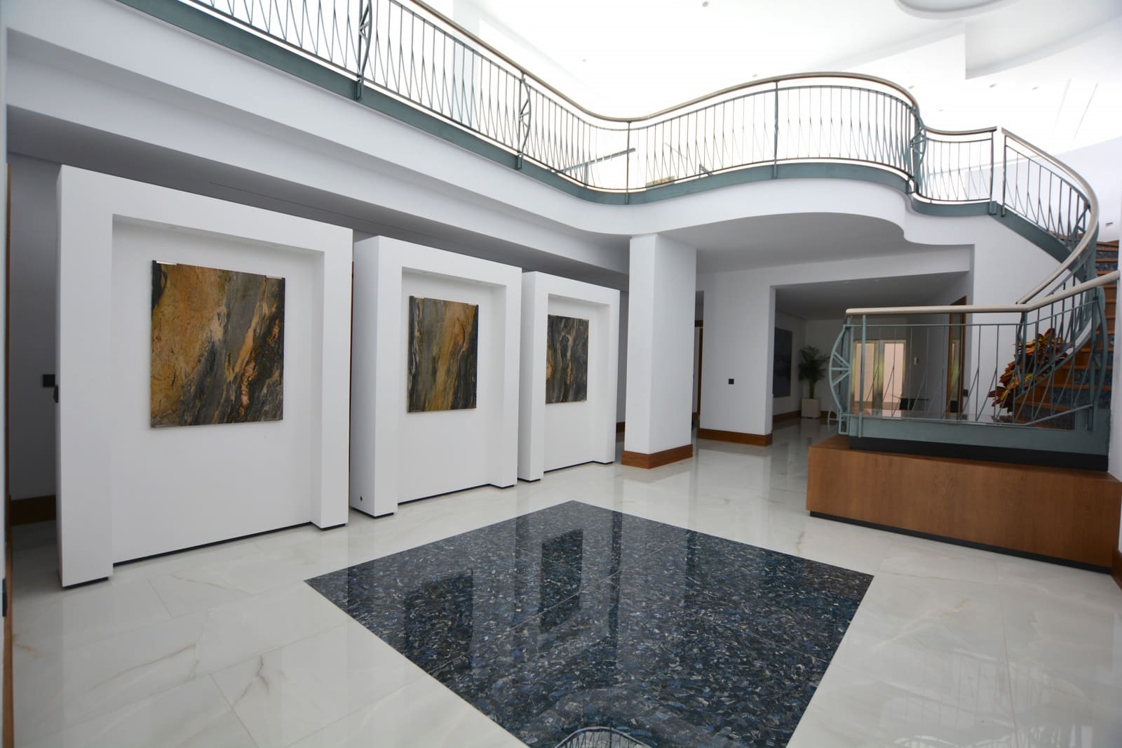 6 bedroom Villa for sale in Sotogrande with pool garage - € 4,500,000 (Ref: 7495830)