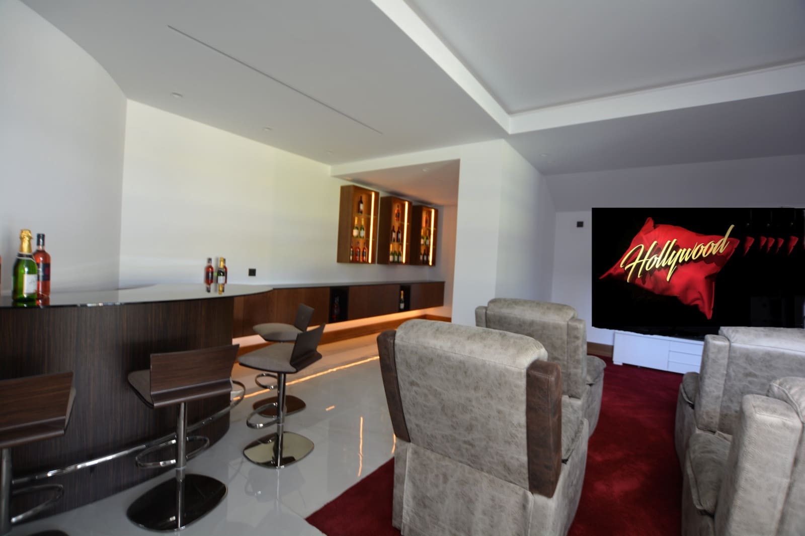 6 bedroom Villa for sale in Sotogrande with pool garage - € 4,500,000 (Ref: 7495830)