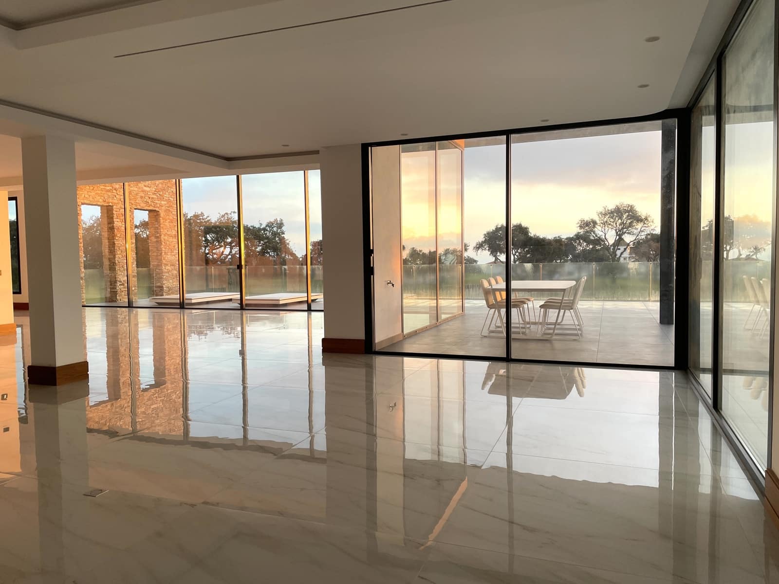 6 bedroom Villa for sale in Sotogrande with pool garage - € 4,500,000 (Ref: 7495830)