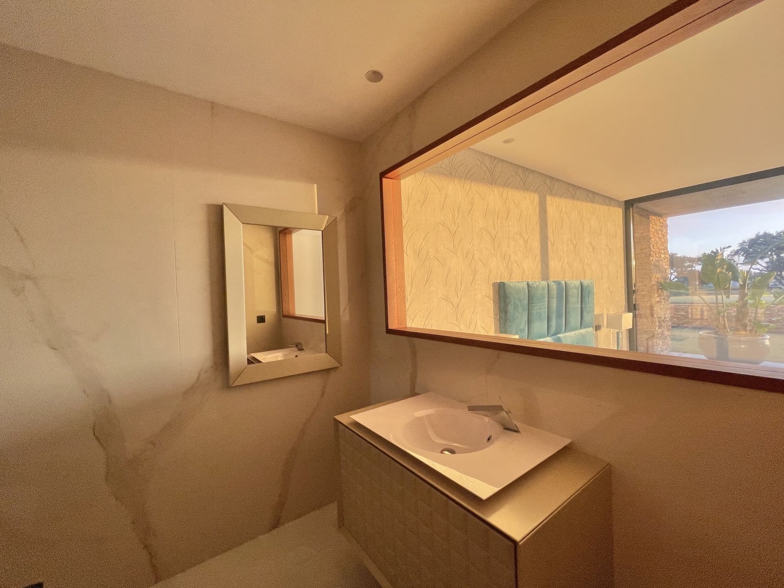 6 bedroom Villa for sale in Sotogrande with pool garage - € 4,500,000 (Ref: 7495830)