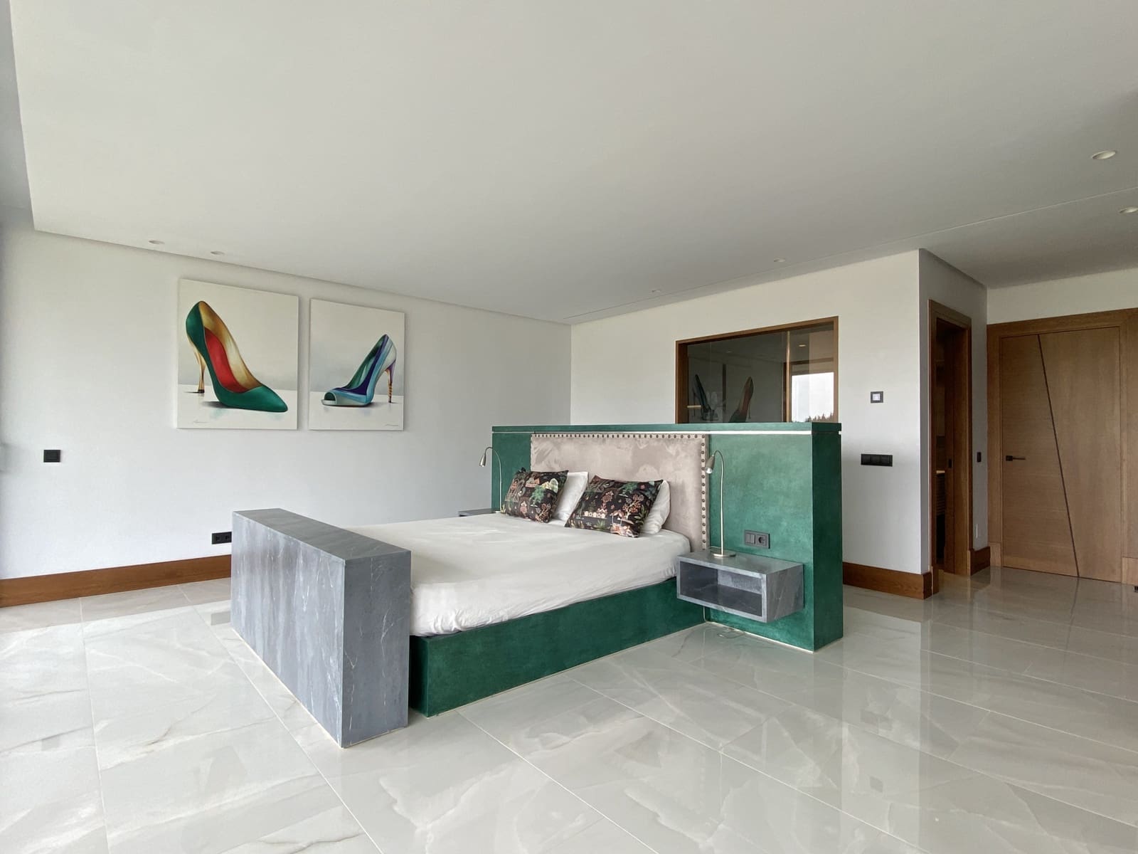 6 bedroom Villa for sale in Sotogrande with pool garage - € 4,500,000 (Ref: 7495830)