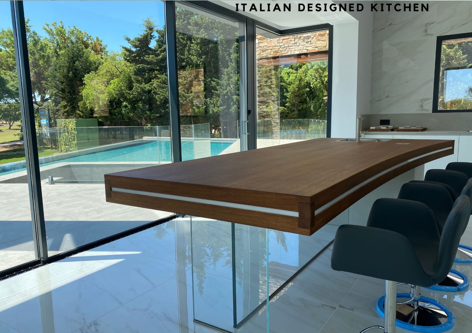 6 bedroom Villa for sale in Sotogrande with pool garage - € 4,500,000 (Ref: 7495830)