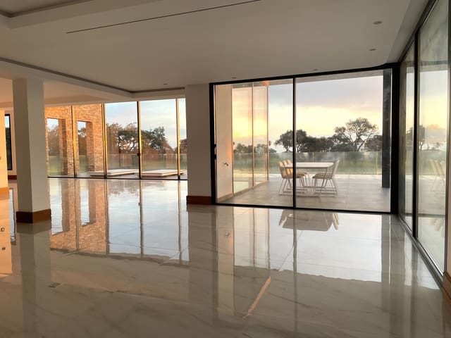6 soverom Villa til salgs i Sotogrande, San Roque med svømmebasseng garasje - € 4 500 000 (Ref: 7495830)
