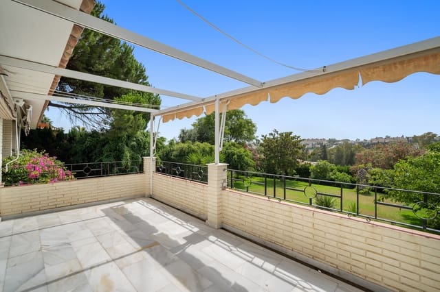 4 quarto Moradia para venda em Guadalmina Alta, Marbella com piscina garagem - 1 950 000 € (Ref: 7710420)