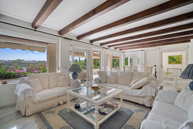 4 chambre Villa/Maison à vendre à Guadalmina Alta, Marbella avec piscine garage - 1 950 000 € (Ref: 7710420)