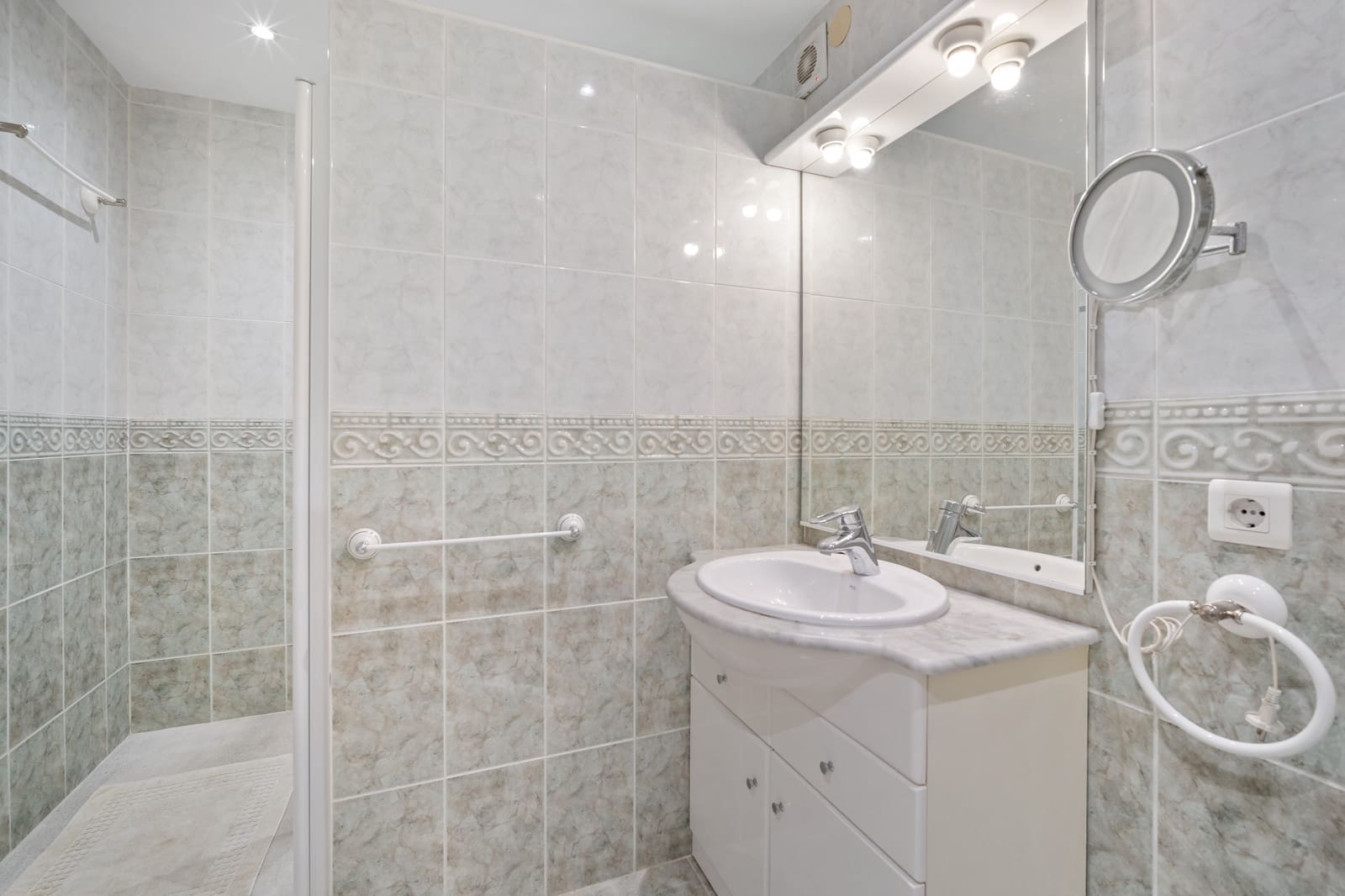 4 bedroom Villa for sale in Guadalmina with pool garage - € 1,950,000 (Ref: 7710420)