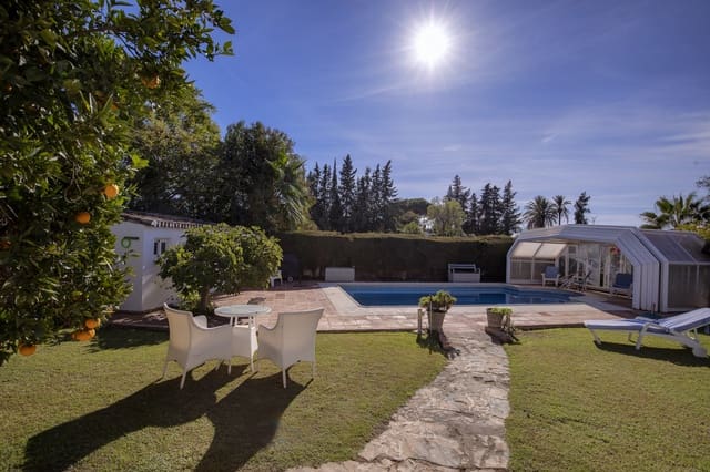 4 sypialnia Willa na sprzedaż w Guadalmina Alta, Marbella z basenem garażem - 2 495 000 € (Ref: 7913159)
