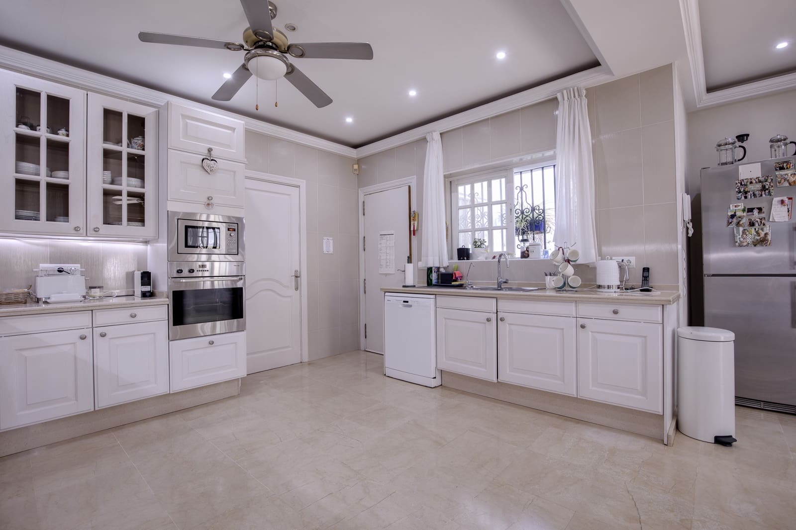 4 soverom Villa til salgs i Guadalmina med svømmebasseng garasje - € 2 495 000 (Ref: 7913159)