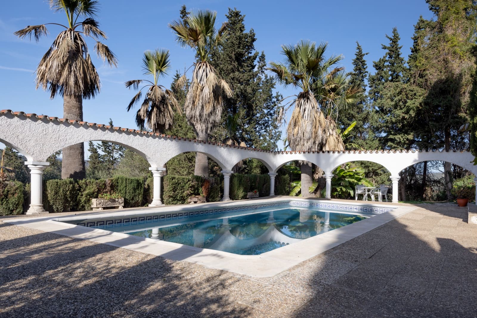 4 bedroom Villa for sale in San Enrique de Guadiaro with pool garage - € 875,000 (Ref: 7933357)