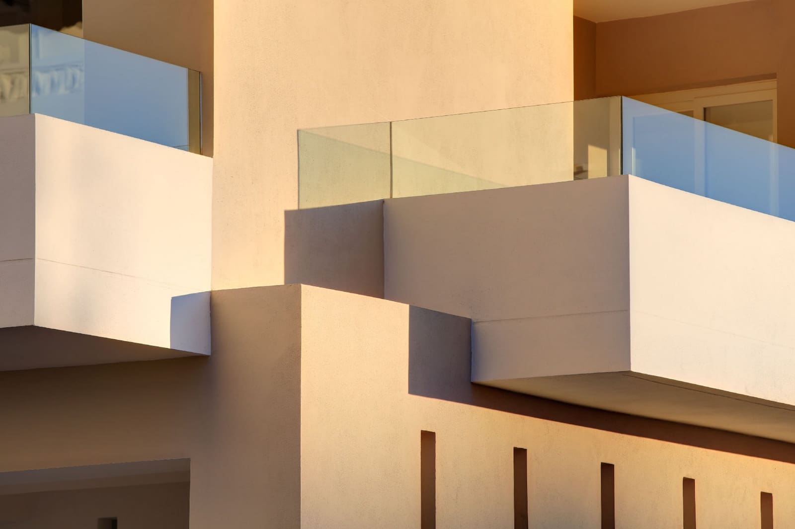 3 bedroom Apartment for sale in Nueva Andalucia with pool garage - € 400,000 (Ref: 8064698)