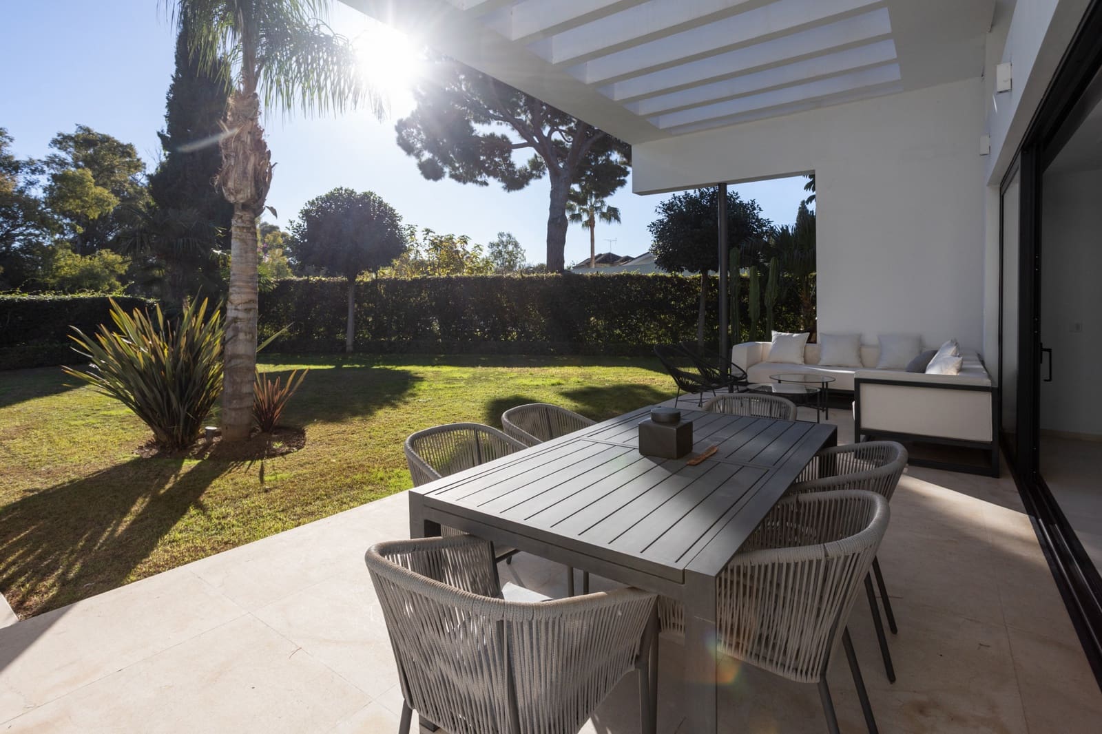 5 soveværelse Villa til salg i Guadalmina med swimmingpool garage - € 3.950.000 (Ref: 8089949)