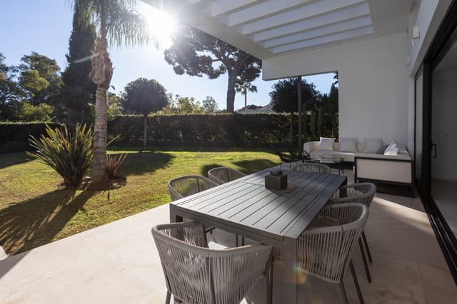 5 sypialnia Willa na sprzedaż w Guadalmina Baja, Marbella z basenem garażem - 3 950 000 € (Ref: 8089949)