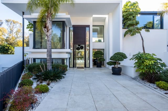 5 sypialnia Willa na sprzedaż w Guadalmina Baja, Marbella z basenem garażem - 3 950 000 € (Ref: 8089949)