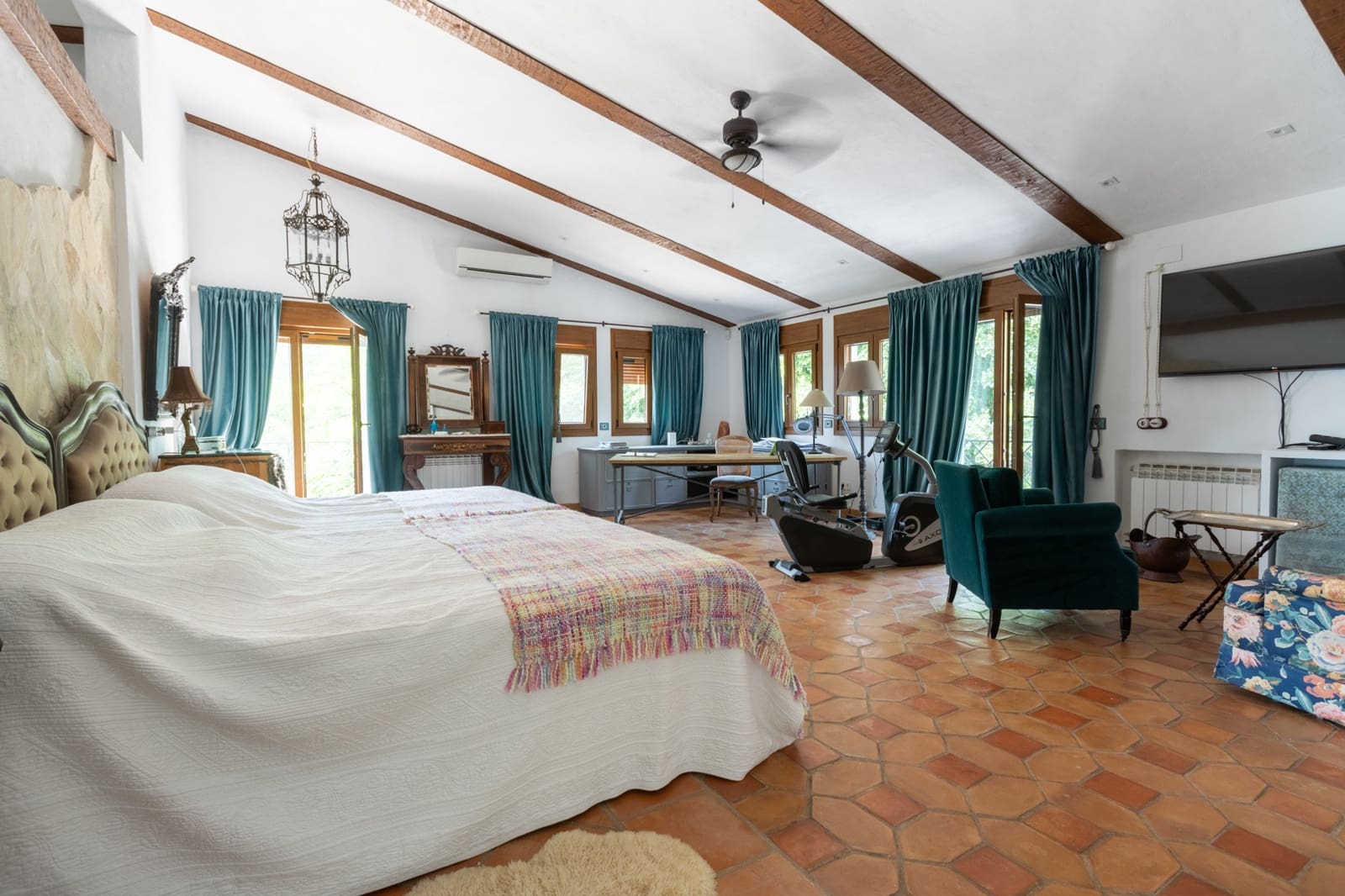 4 makuuhuone Huvila myytävänä paikassa Guadalmina mukana uima-altaan 
autotalli - 3 800 000 € (Ref: 8102886)