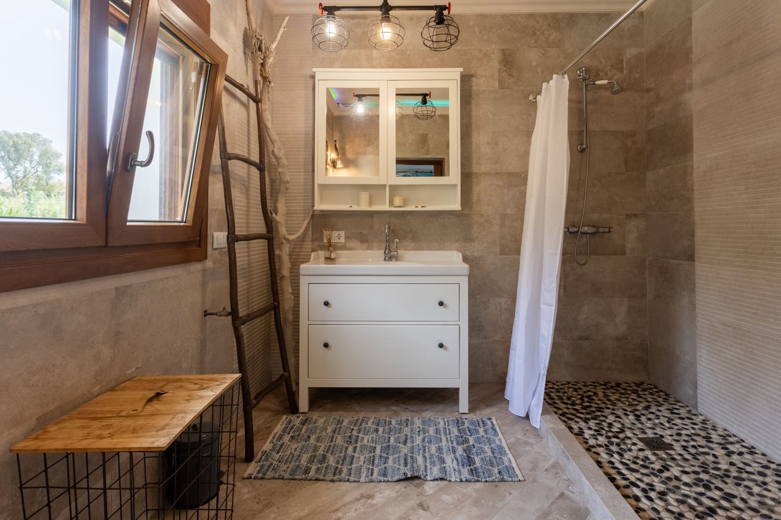 4 makuuhuone Huvila myytävänä paikassa Guadalmina mukana uima-altaan 
autotalli - 3 800 000 € (Ref: 8102886)