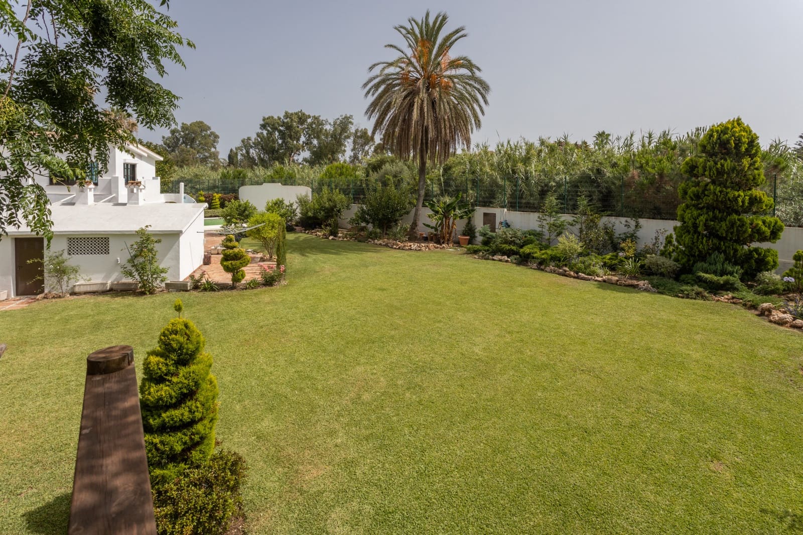 4 makuuhuone Huvila myytävänä paikassa Guadalmina mukana uima-altaan 
autotalli - 3 800 000 € (Ref: 8102886)