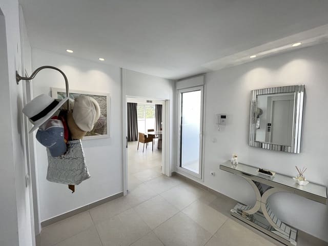 3 soverom Penthouse til salgs i Sotogrande, San Roque med svømmebasseng garasje - € 745 000 (Ref: 8134540)