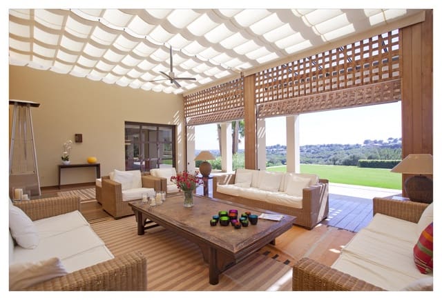 6 soverom Villa til salgs i Sotogrande, San Roque med svømmebasseng garasje - € 5 750 000 (Ref: 8212930)