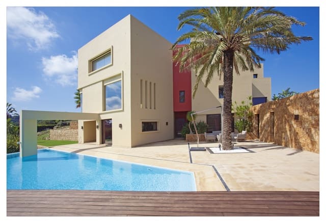 6 soverom Villa til salgs i Sotogrande, San Roque med svømmebasseng garasje - € 5 750 000 (Ref: 8212930)