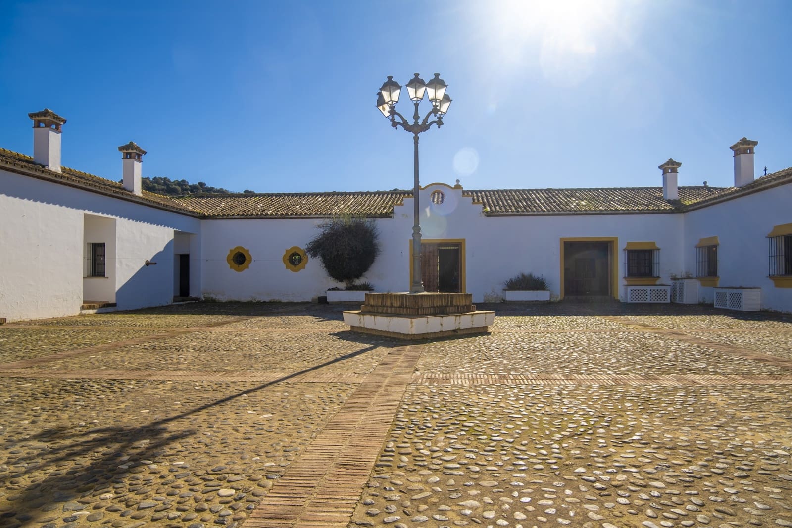 7 soveværelse Finca/Landehus til salg i San Martin del Tesorillo med garage - € 6.950.000 (Ref: 8254382)