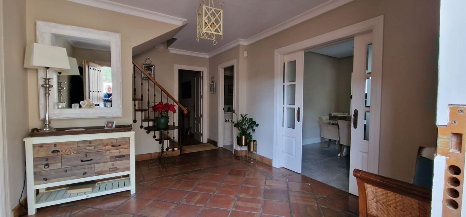 6 bedroom Villa for sale in Sotogrande with pool garage - € 1,725,000 (Ref: 8450992)