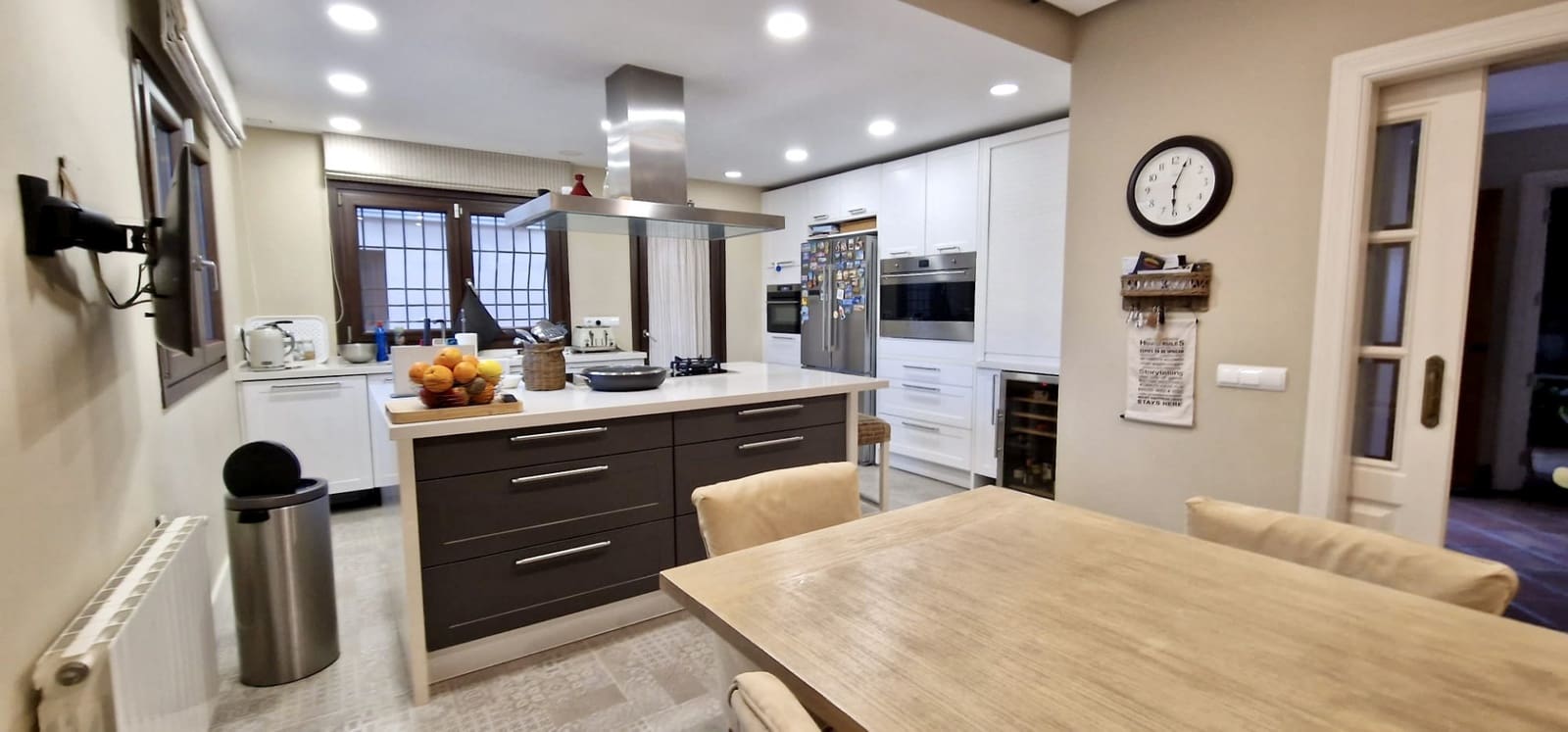 6 bedroom Villa for sale in Sotogrande with pool garage - € 1,725,000 (Ref: 8450992)