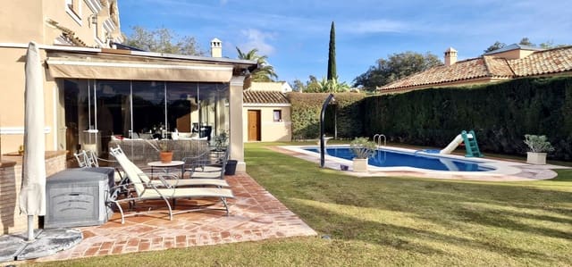 6 bedroom Villa for sale in Sotogrande, San Roque with pool garage - € 1,725,000 (Ref: 8450992)