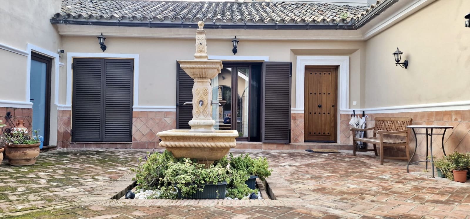 6 bedroom Villa for sale in Sotogrande with pool garage - € 1,725,000 (Ref: 8450992)