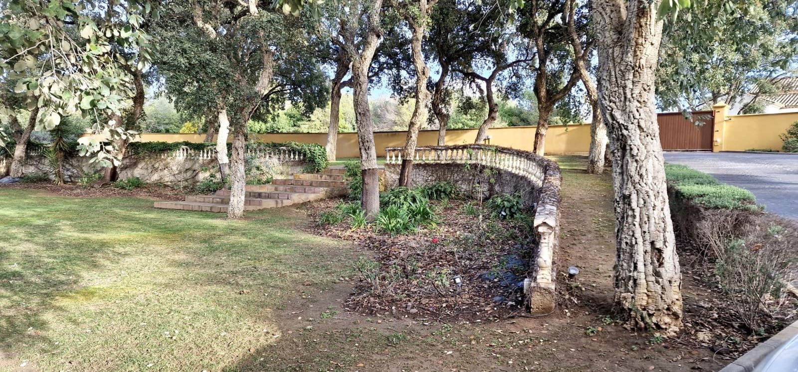 6 bedroom Villa for sale in Sotogrande with pool garage - € 1,725,000 (Ref: 8450992)