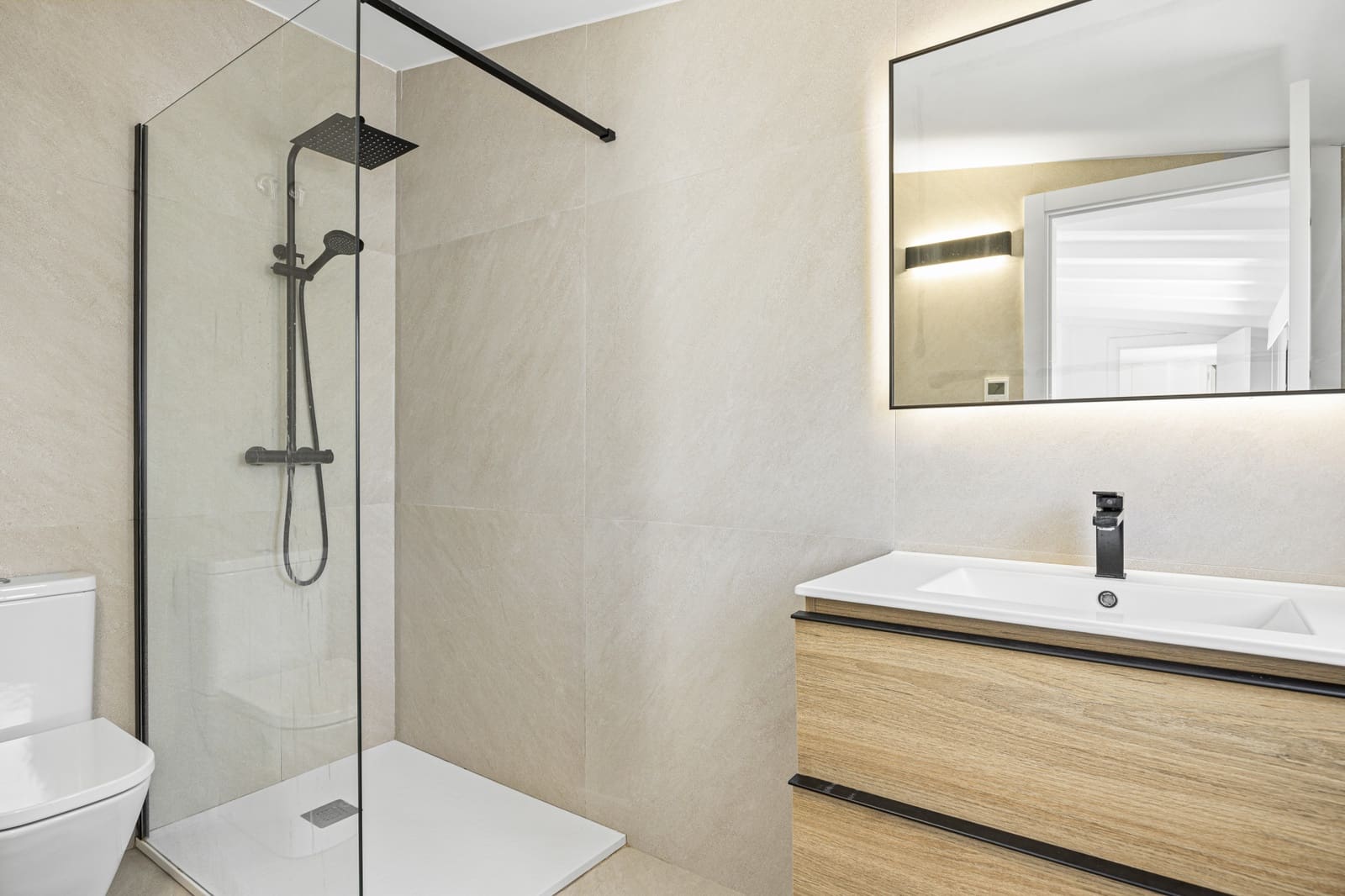 4 soveværelse Villa til salg i Guadalmina med swimmingpool - € 2.395.000 (Ref: 8472790)