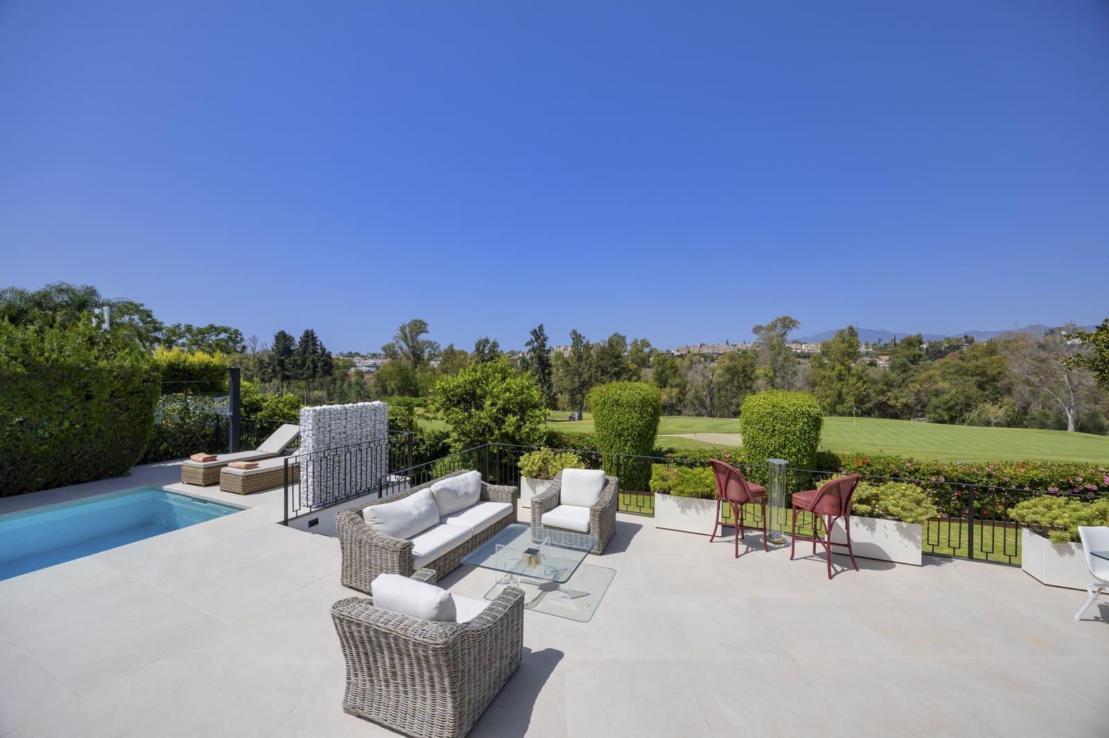 4 soveværelse Villa til salg i Guadalmina med swimmingpool - € 2.395.000 (Ref: 8472790)