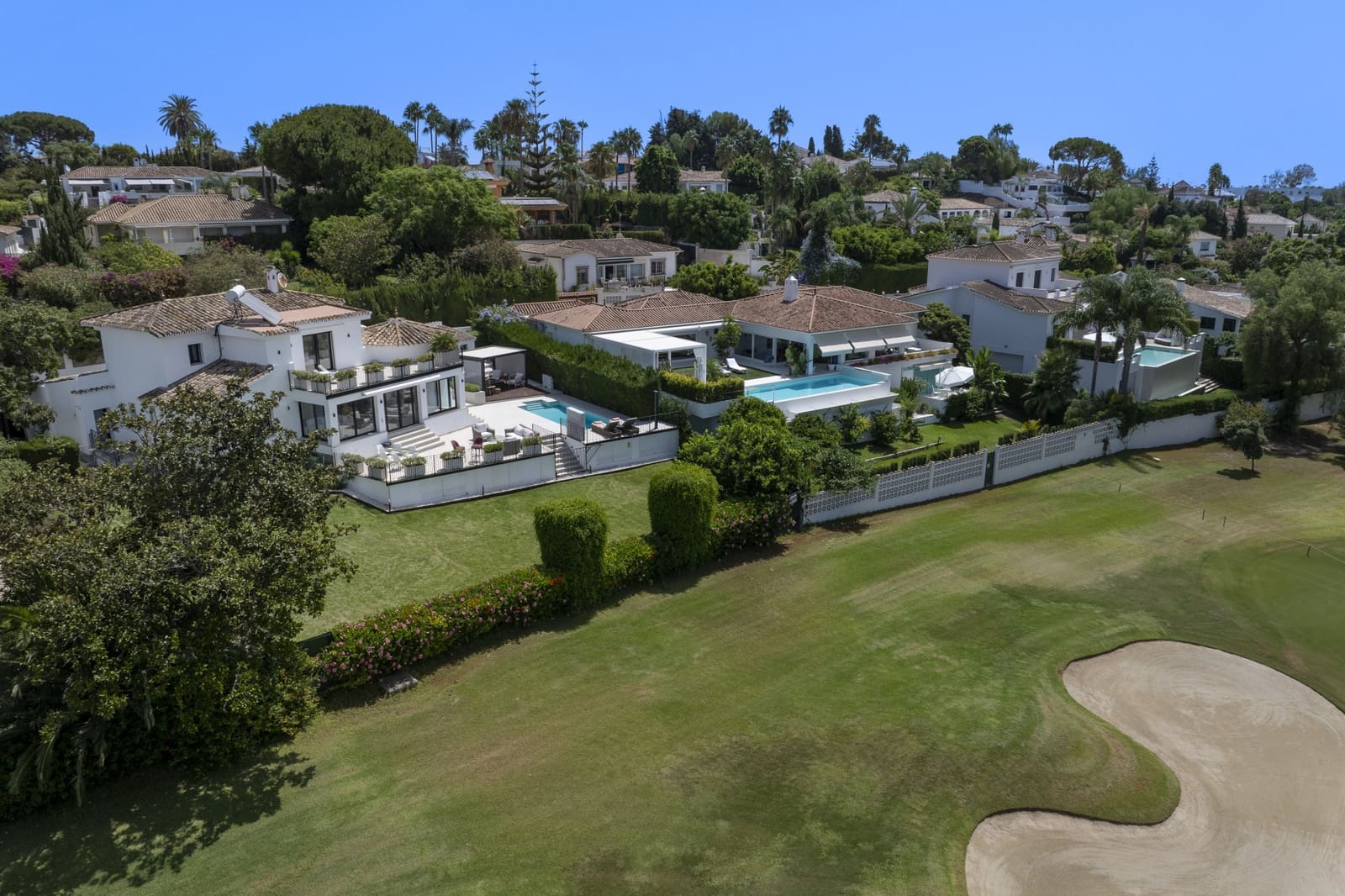 4 soveværelse Villa til salg i Guadalmina med swimmingpool - € 2.395.000 (Ref: 8472790)