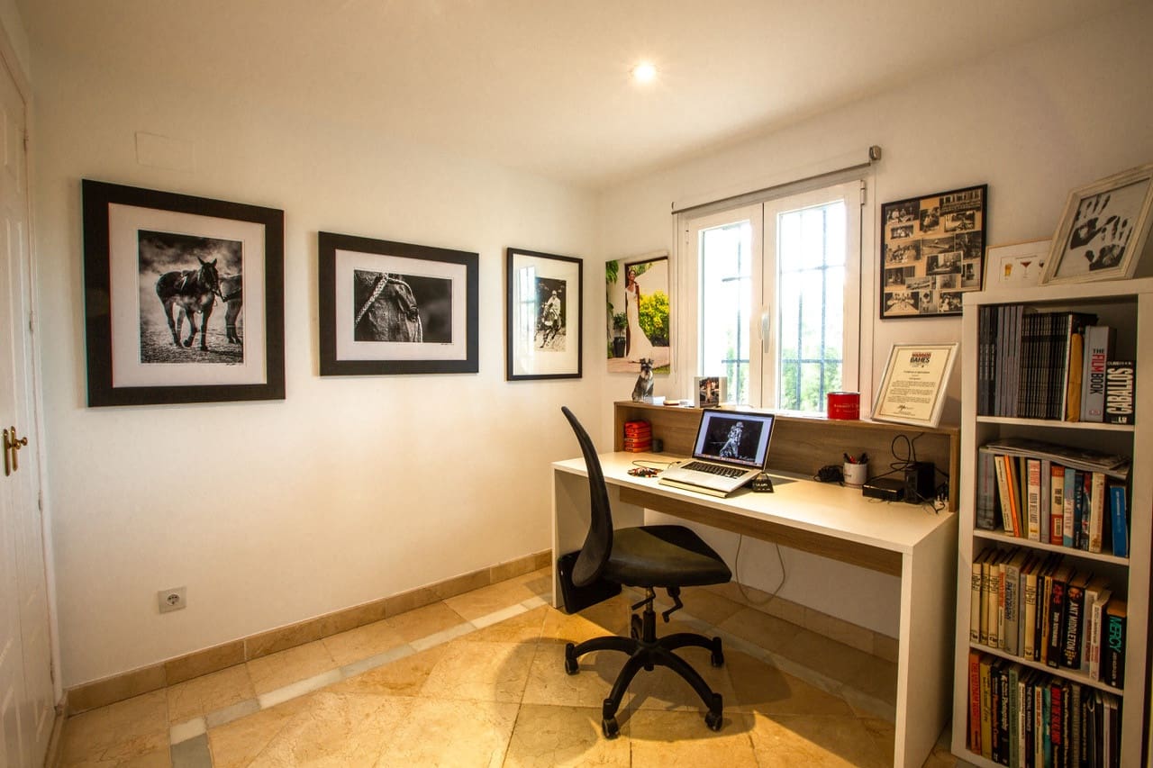 Chalet de 7 habitaciones en Sotogrande en venta con piscina garaje - 1.500.000 € (Ref: 8663357)