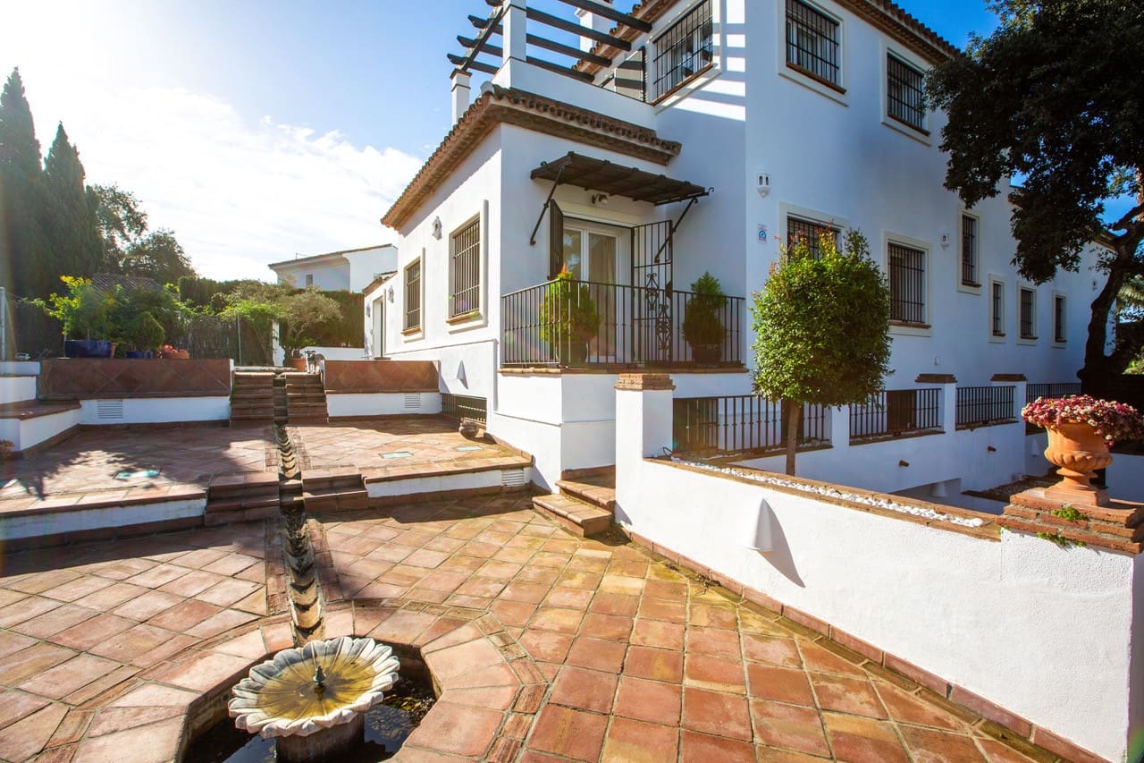 Chalet de 7 habitaciones en Sotogrande en venta con piscina garaje - 1.500.000 € (Ref: 8663357)