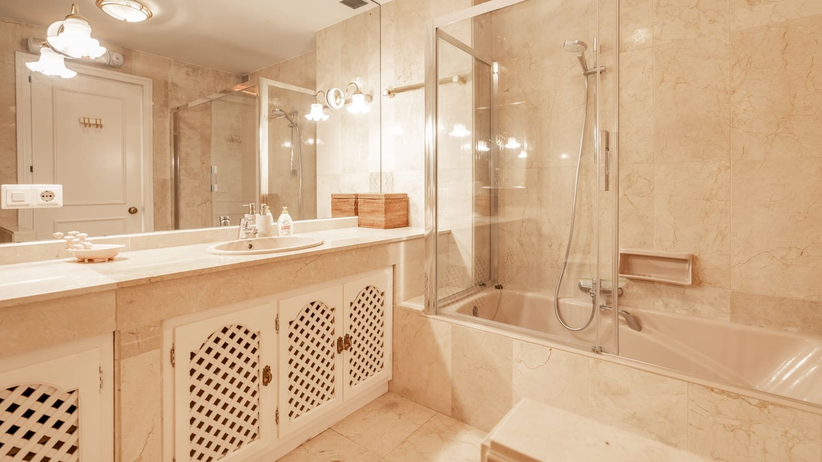 3 soveværelse Lejlighed til salg i Guadalmina med swimmingpool garage - € 670.000 (Ref: 8668609)