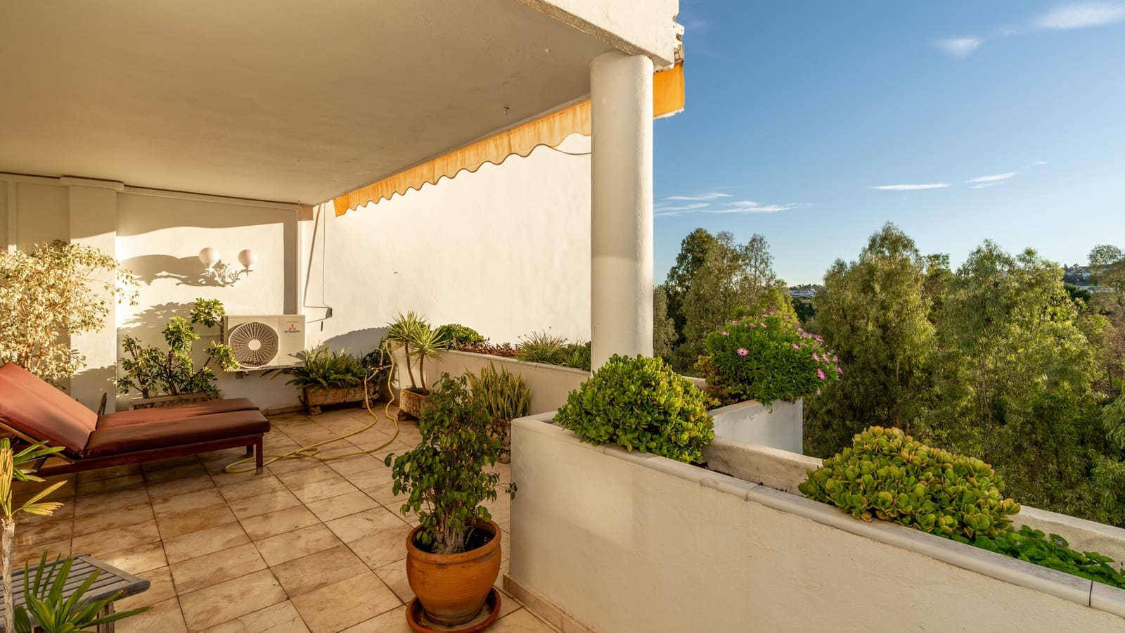 3 bedroom Apartment for sale in Guadalmina with pool garage - € 670,000 (Ref: 8668609)