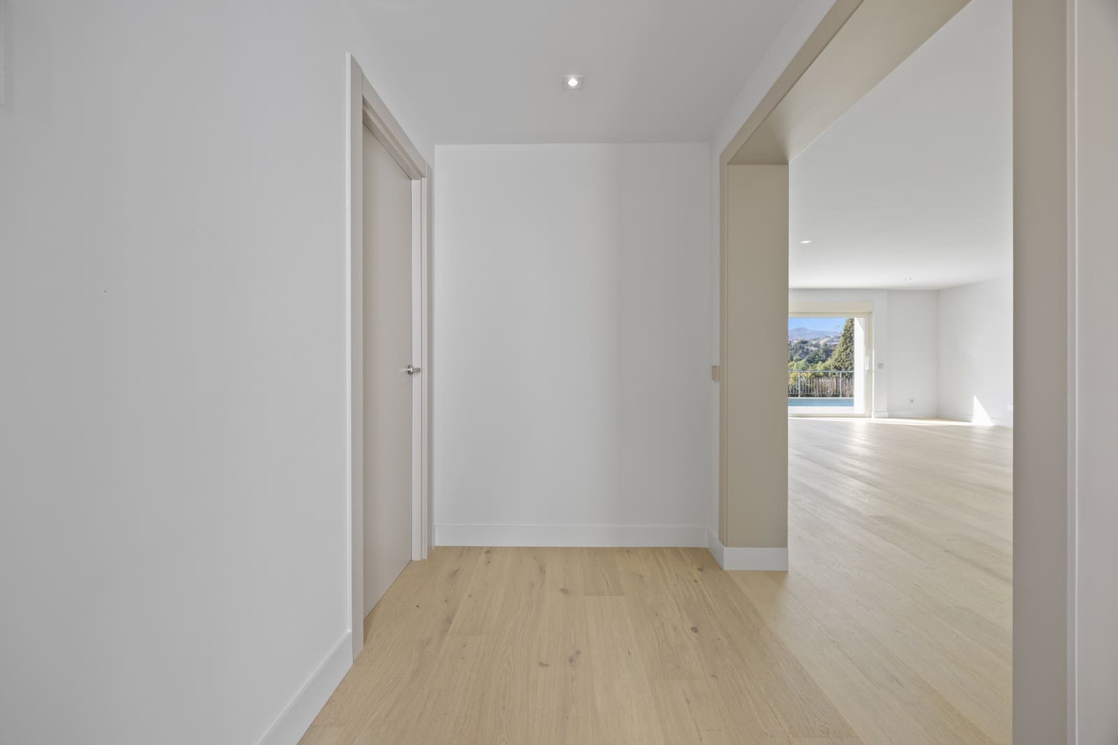 4 chambre Villa/Maison à vendre à Guadalmina avec piscine garage - 1 995 000 € (Ref: 8752950)