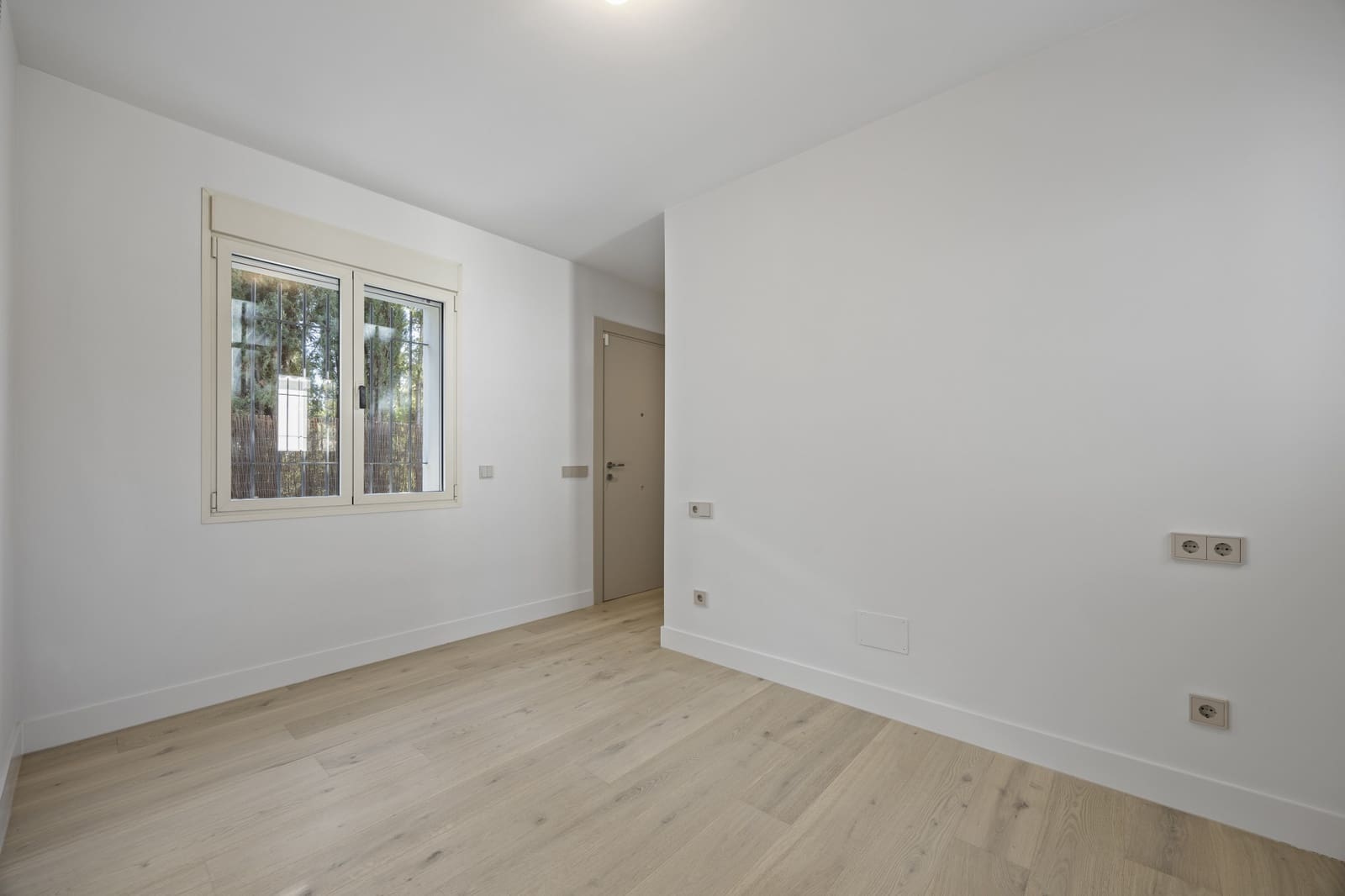 4 chambre Villa/Maison à vendre à Guadalmina avec piscine garage - 1 995 000 € (Ref: 8752950)