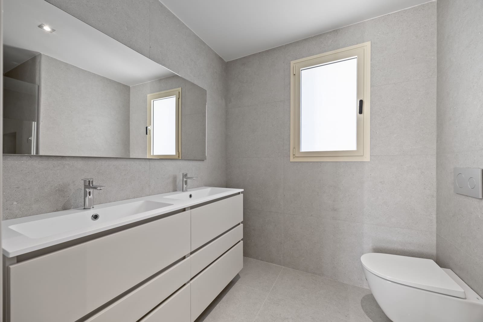 4 chambre Villa/Maison à vendre à Guadalmina avec piscine garage - 1 995 000 € (Ref: 8752950)