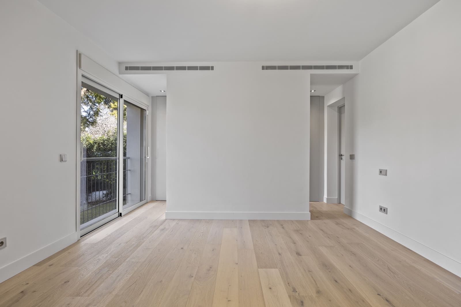 4 chambre Villa/Maison à vendre à Guadalmina avec piscine garage - 1 995 000 € (Ref: 8752950)