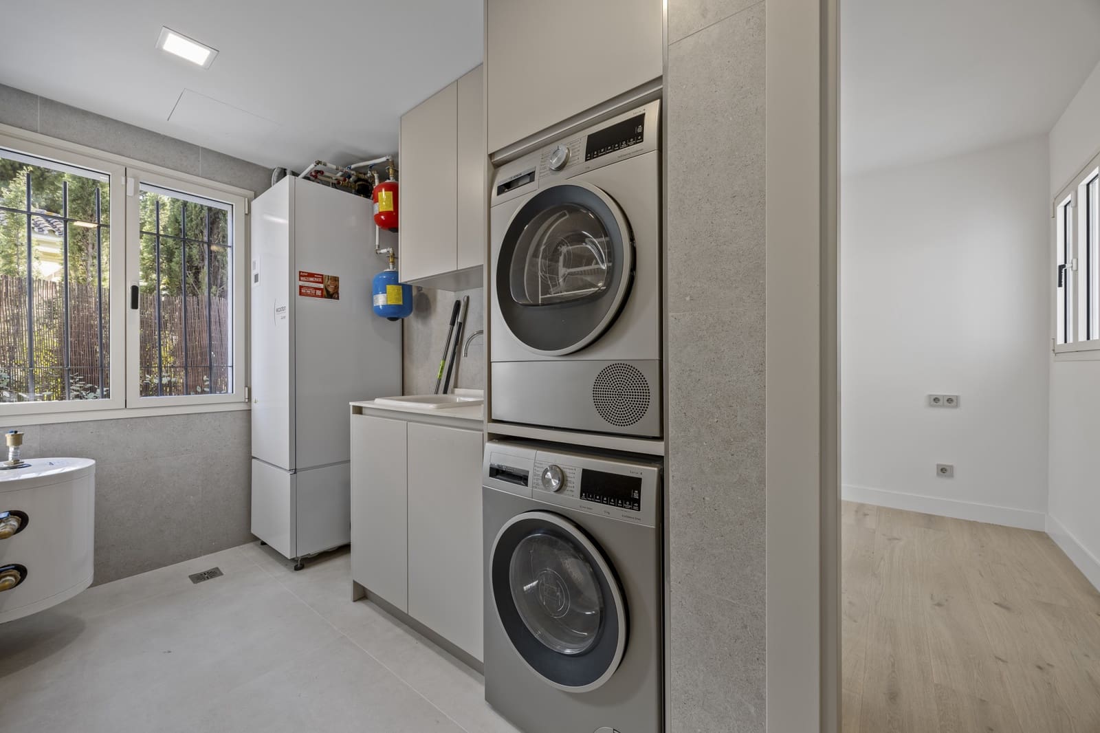 4 chambre Villa/Maison à vendre à Guadalmina avec piscine garage - 1 995 000 € (Ref: 8752950)