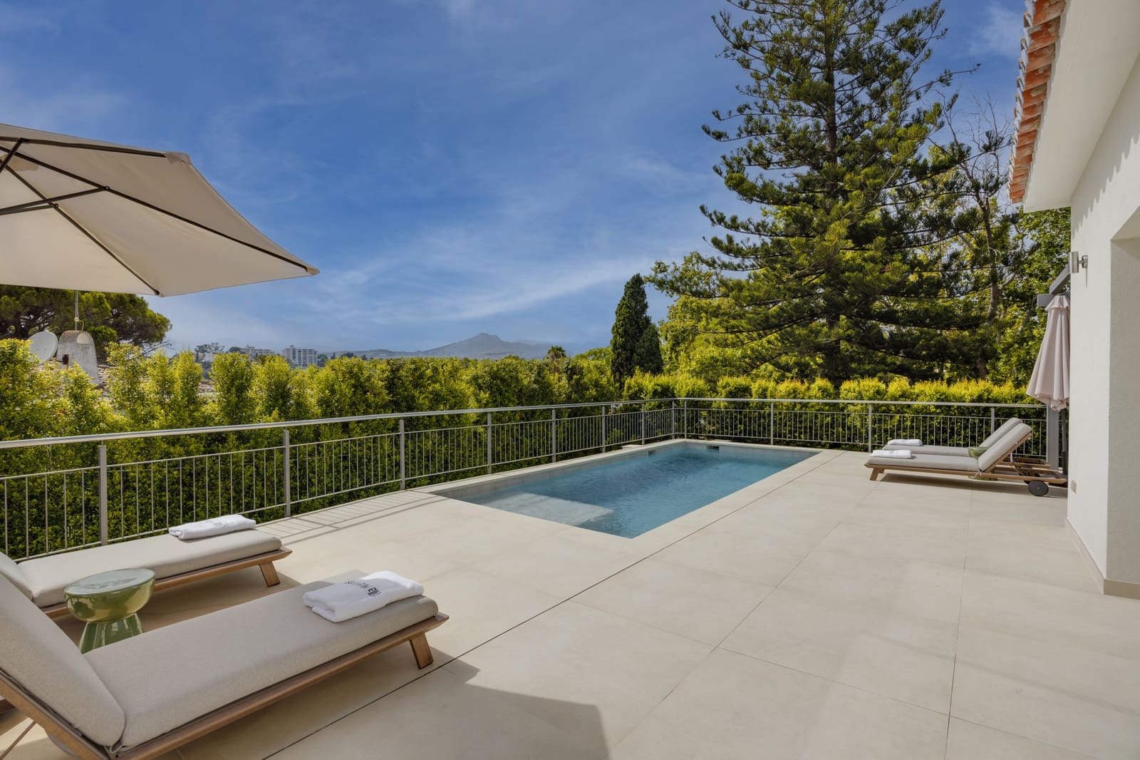 4 soverom Villa til salgs i Guadalmina med svømmebasseng garasje - € 1 900 000 (Ref: 8752950)