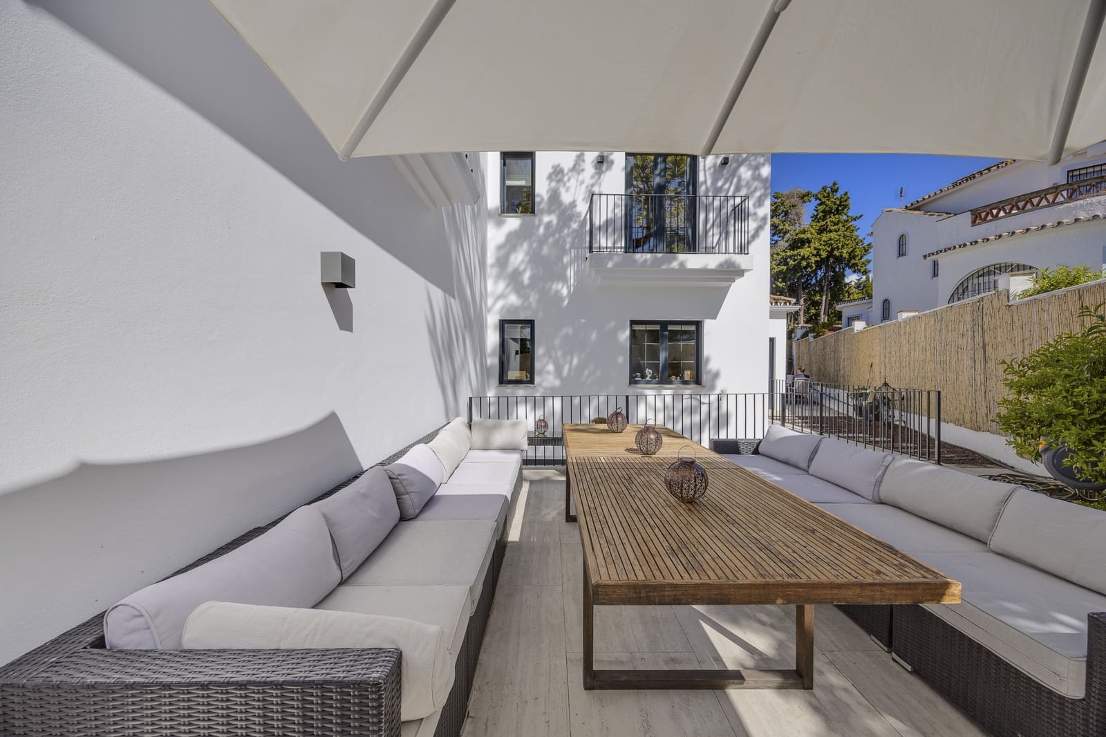 5 soveværelse Villa til salg i Guadalmina med swimmingpool garage - € 1.795.000 (Ref: 8922153)