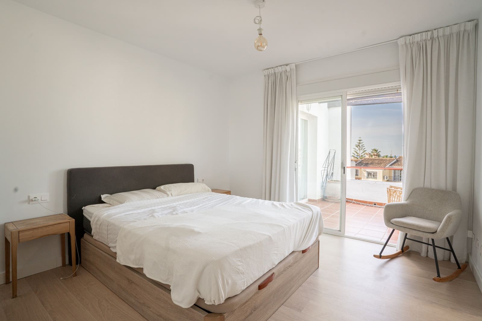 3 soverom Penthouse til salgs i Bel-Air med svømmebasseng garasje - € 375 000 (Ref: 8927020)