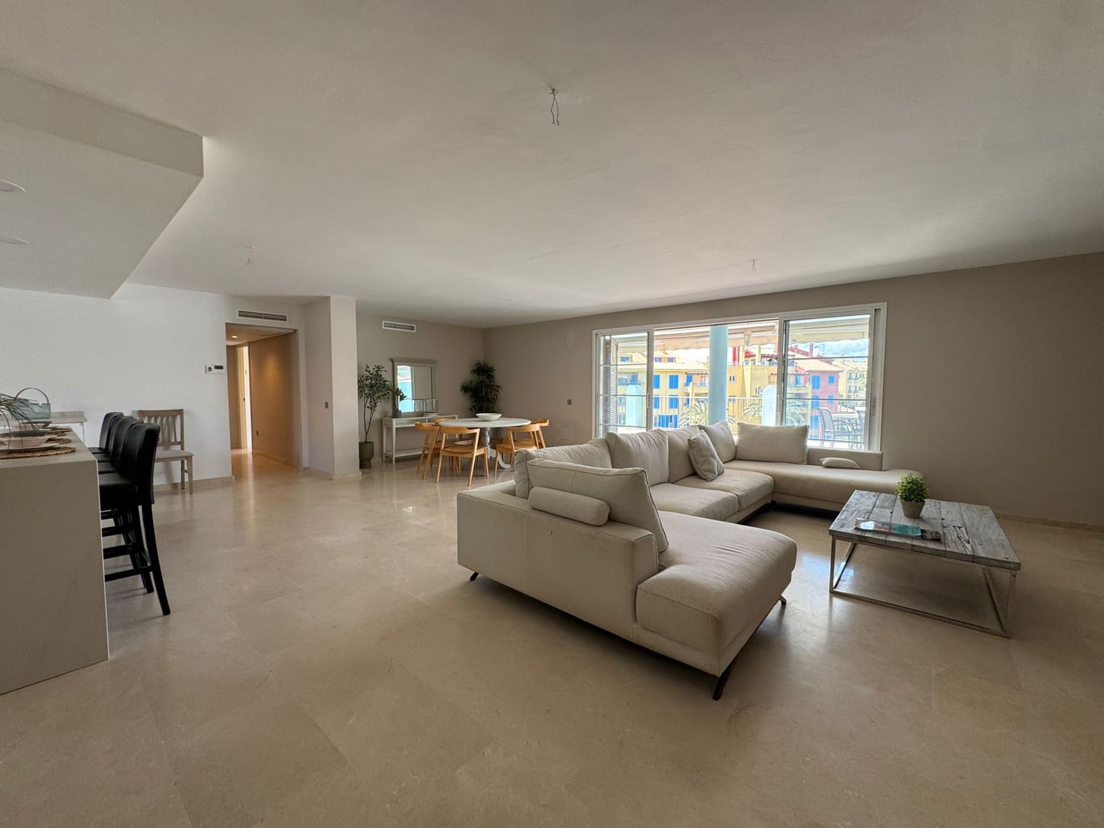 4 sypialnia Penthouse na sprzedaż w Sotogrande z basenem garażem - 1 200 000 € (Ref: 8973234)