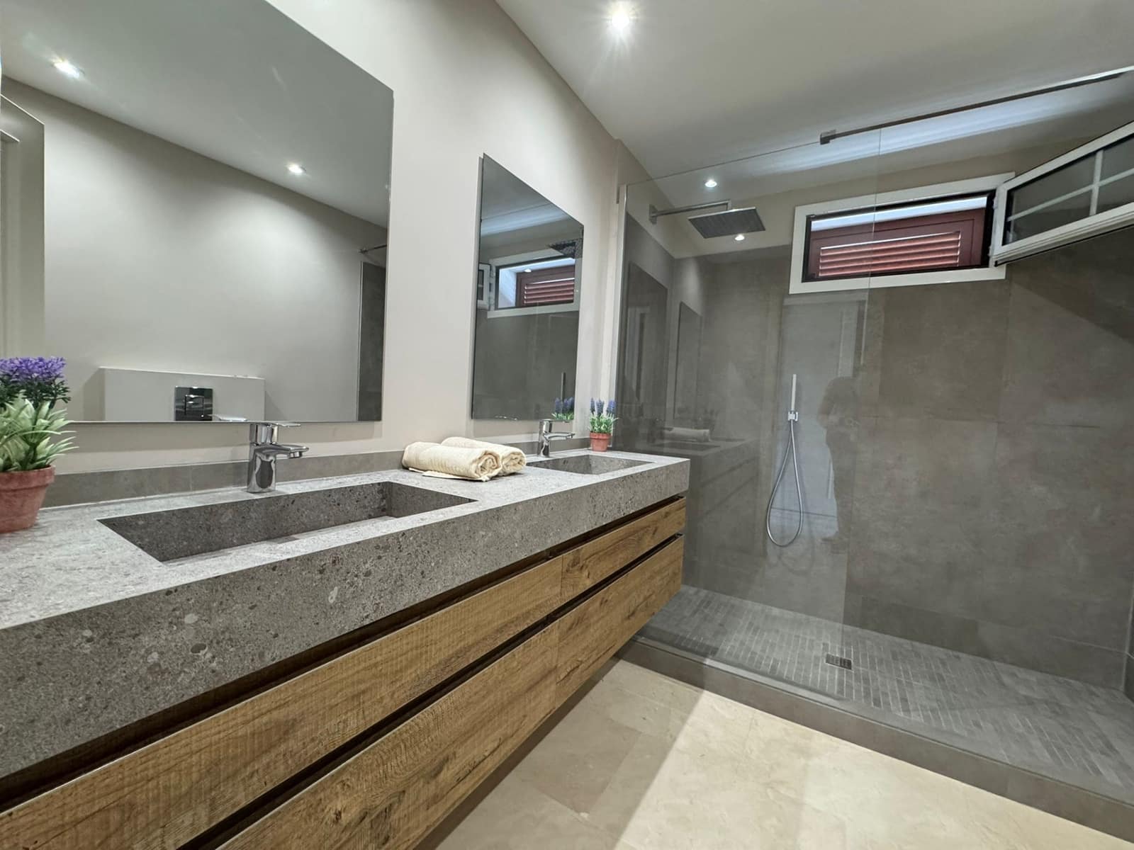 4 sypialnia Penthouse na sprzedaż w Sotogrande z basenem garażem - 1 200 000 € (Ref: 8973234)