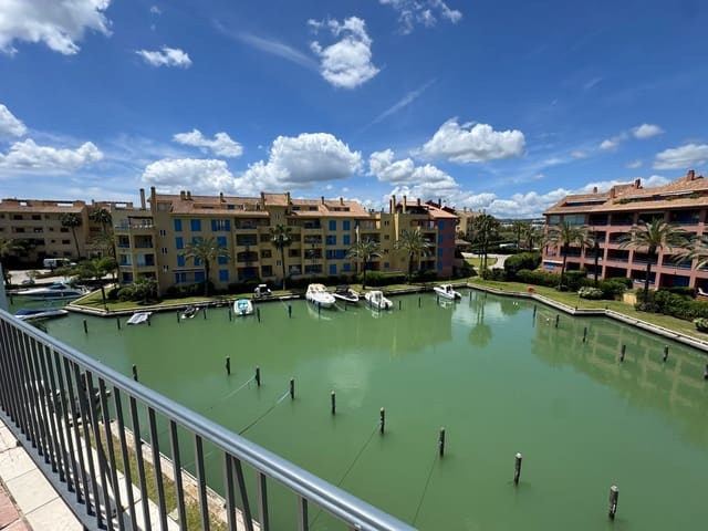 4 bedroom Penthouse for sale in Sotogrande, San Roque with pool garage - € 1,200,000 (Ref: 8973234)